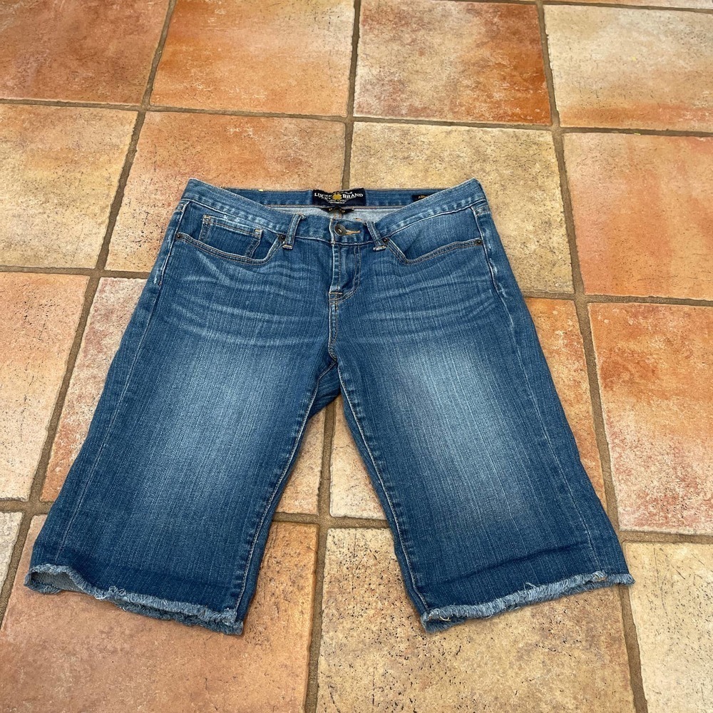 Lucky Brand Abbey Bermuda shorts size 8